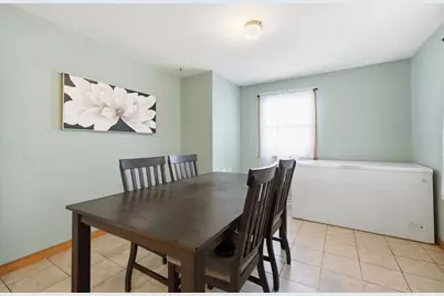 108 Barre St, Springfield, MA 01119 - Photo 6