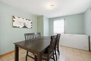 108 Barre St, Springfield, MA 01119 - Photo 6