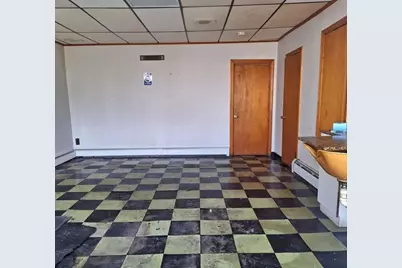 187 Brightman St, Fall River, MA 02720 - Photo 2