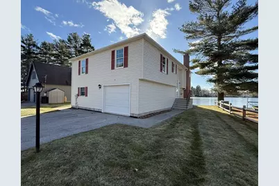 10 Indian Point Rd, Webster, MA 01570 - Photo 14