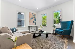 31 Cunningham St, Boston, MA 02125 - Photo 4