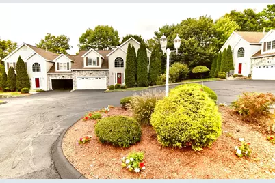 172 Edgehill Road #172, Norwood, MA 02062 - Photo 2