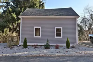 25 Center Hill Rd, Plymouth, MA 02360 - Photo 18