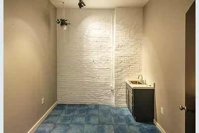 140 Main Street #Unit 2, Northampton, MA 01060 - Photo 16