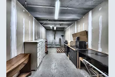 23-33 Middle St #4, Lowell, MA 01852 - Photo 10