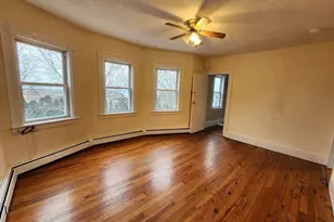 72 Derby St, Salem, MA 01970 - Photo 8