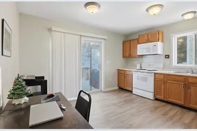 56 Wigwam Hill Drive, Worcester, MA 01605 - Photo 4