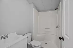 548 Kenyon Ave, Attleboro, MA 02703 - Photo 20