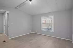 548 Kenyon Ave, Attleboro, MA 02703 - Photo 12