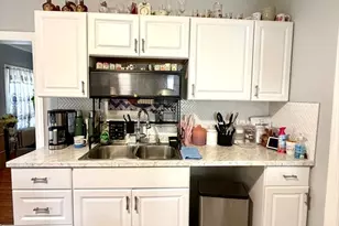 107 Tyler St, Springfield, MA 01109 - Photo 12