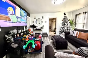 107 Tyler St, Springfield, MA 01109 - Photo 26