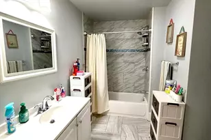 107 Tyler St, Springfield, MA 01109 - Photo 14