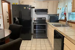 8 Violet St, Boston, MA 02126 - Photo 8