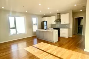 267 Old Colony Ave, Boston, MA 02127 - Photo 2