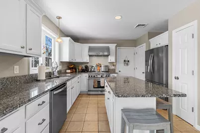 2081 Manomet Ave, Dighton, MA 02715 - Photo 14