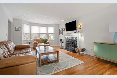 17 Butler Ave, Manchester by the Sea, MA 01944 - Photo 8