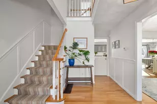 17 Butler Ave, Manchester by the Sea, MA 01944 - Photo 4