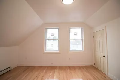 54 Willow St, Lowell, MA 01852 - Photo 12