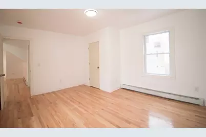 54 Willow St, Lowell, MA 01852 - Photo 14