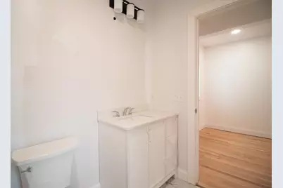 54 Willow St, Lowell, MA 01852 - Photo 16