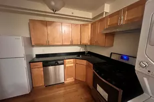 16 Centennial Pl, Framingham, MA 01701 - Photo 4