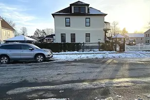 521 Liberty St, Springfield, MA 01104 - Photo 2