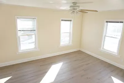 76 4th Avenue #2nd FL, Lowell, MA 01854 - Photo 10