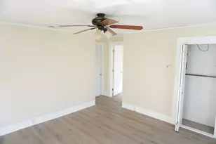 76 4th Ave, Lowell, MA 01854 - Photo 8