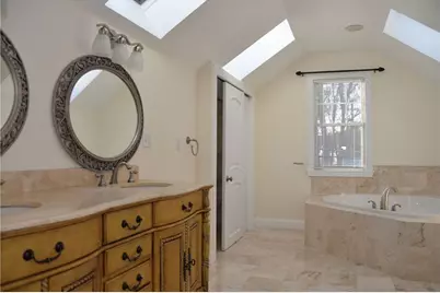 15 Hay Rd #n/a, Newton, MA 02459 - Photo 10