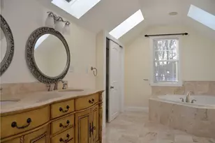 15 Hay Rd, Newton, MA 02459 - Photo 10