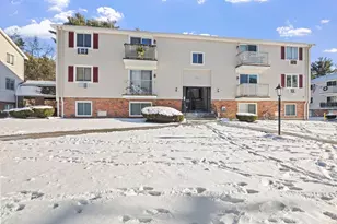 10 Royal Dane Dr, Marshfield, MA 02050 - Photo 1