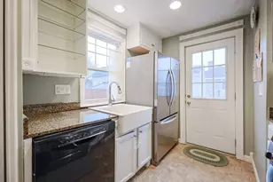 4 Roosevelt St, Wareham, MA 02571 - Photo 4