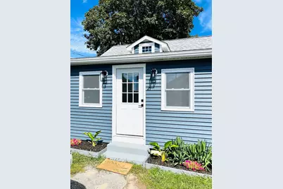 21 Hillside Ave #0, Swansea, MA 02777 - Photo 2