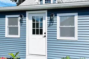 21 Hillside Ave, Swansea, MA 02777 - Photo 2