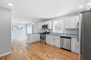 129 Quinapoxet St, Holden, MA 01522 - Photo 6