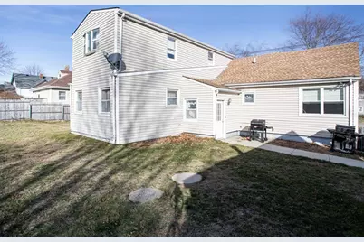 162 Wilbur Ave, Swansea, MA 02777 - Photo 6