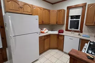 105 Lewis St, Lynn, MA 01902 - Photo 2