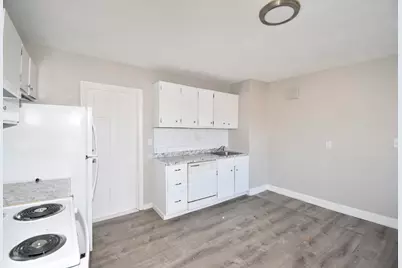 51-53 Eloise St, Springfield, MA 01118 - Photo 10