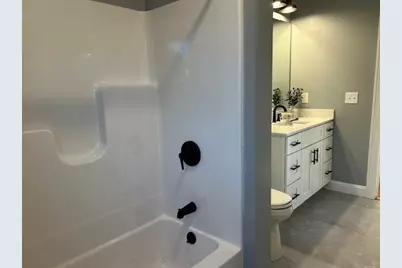 611 Prospect St, Methuen, MA 01844 - Photo 22