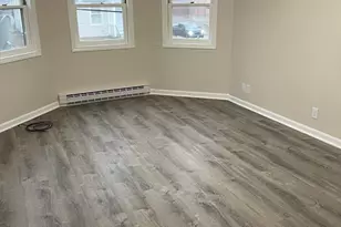 5 Oliver St, Southbridge, MA 01550 - Photo 4