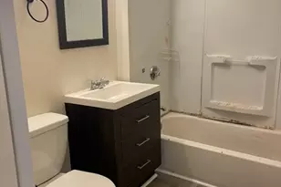 5 Oliver St, Southbridge, MA 01550 - Photo 8