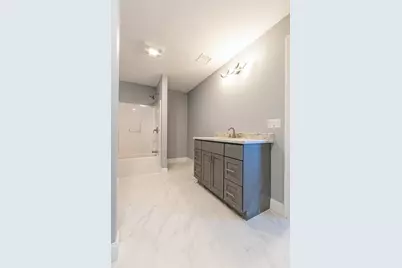 563 Whittenton St, Taunton, MA 02780 - Photo 20