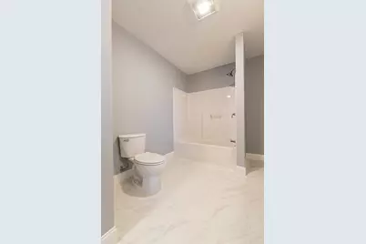 563 Whittenton St, Taunton, MA 02780 - Photo 18