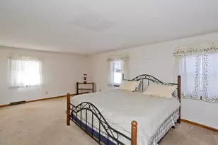 180 Fletcher Cir, Chicopee, MA 01020 - Photo 16