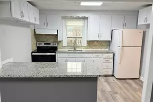 95 Elm St, Andover, MA 01810 - Photo 4