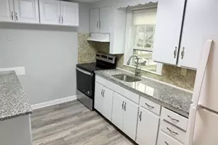 95 Elm St, Andover, MA 01810 - Photo 6