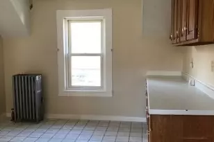 148 B St, Lowell, MA 01851 - Photo 6