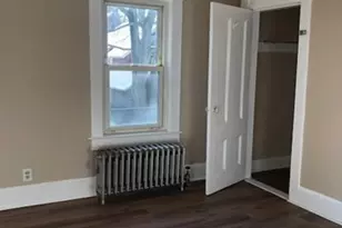 148 B St, Lowell, MA 01851 - Photo 12