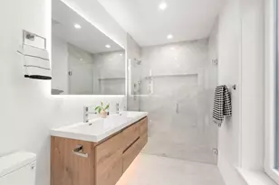 90 A St, Boston, MA 02127 - Photo 16