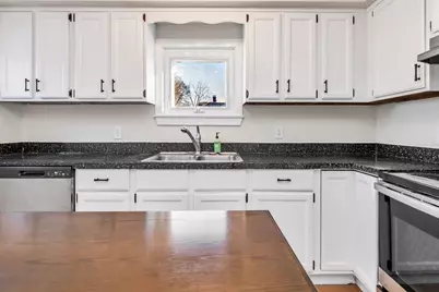 70-72 Maple Avenue #3, North Andover, MA 01845 - Photo 6